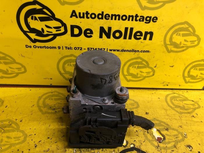 Gebruikte ABS Pomp Renault Clio II (BB/CB) 1.2 16V Prijs € 24,00 Margeregeling aangeboden door autodemontage denollen