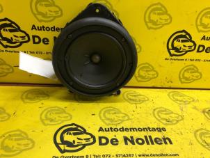 Gebruikte Speaker Audi A4 Avant (B6) 2.4 V6 30V Prijs € 20,00 Margeregeling aangeboden door de Nollen autorecycling