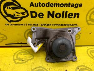 Gebruikte Waterpomp Mercedes B (W246) 1.5 B-180 CDI,d 16V Prijs € 40,00 Margeregeling aangeboden door de Nollen autorecycling