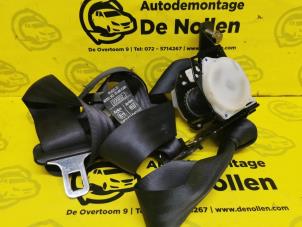 Gebruikte Veiligheidsgordel links-achter Honda Civic (EP/EU) 1.4 16V Prijs € 75,00 Margeregeling aangeboden door de Nollen autorecycling