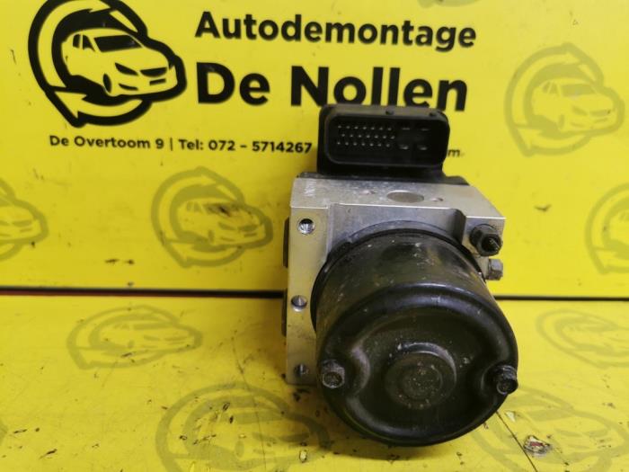 Gebruikte ABS Pomp Kia Rio (DC22/24) 1.5 16V Prijs € 57,00 Margeregeling aangeboden door autodemontage denollen