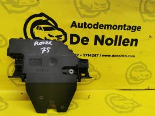 Gebruikte Slotmechaniek Achterklep Rover 75 2.0 V6 24V Classic Prijs € 25,00 Margeregeling aangeboden door de Nollen autorecycling