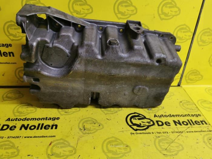 Gebruikte Carterpan Seat Altea (5P1) 2.0 FSI 16V Prijs € 40,00 Margeregeling aangeboden door autodemontage denollen
