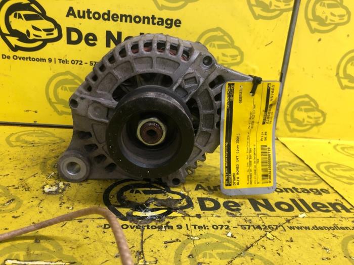 Gebruikte Dynamo Alfa Romeo 147 (937) 1.6 Twin Spark 16V Prijs € 50,00 Margeregeling aangeboden door autodemontage denollen