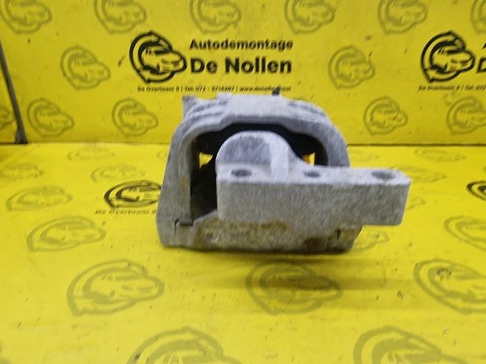 Gebruikte Motorsteun Audi TT (8J3) 2.0 TFSI 16V Prijs € 25,00 Margeregeling aangeboden door autodemontage denollen