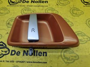 Gebruikte Portiergreep 2Deurs rechts Peugeot 1007 (KM) 1.6 GTI,Gentry 16V Prijs op aanvraag aangeboden door de Nollen autorecycling