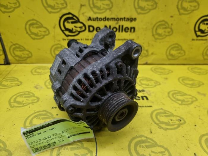 Gebruikte Dynamo Peugeot 206 (2A/C/H/J/S) 1.9 D Prijs € 75,00 Margeregeling aangeboden door autodemontage denollen