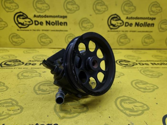 Gebruikte Pomp Servo Saab 9-5 Estate (YS3E) 2.3t 16V Prijs € 50,00 Margeregeling aangeboden door autodemontage denollen