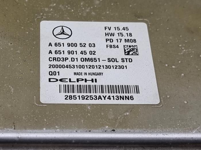 Kontaktslot + computer van een Mercedes-Benz C (W205) C-200d 2.2 16V 2018