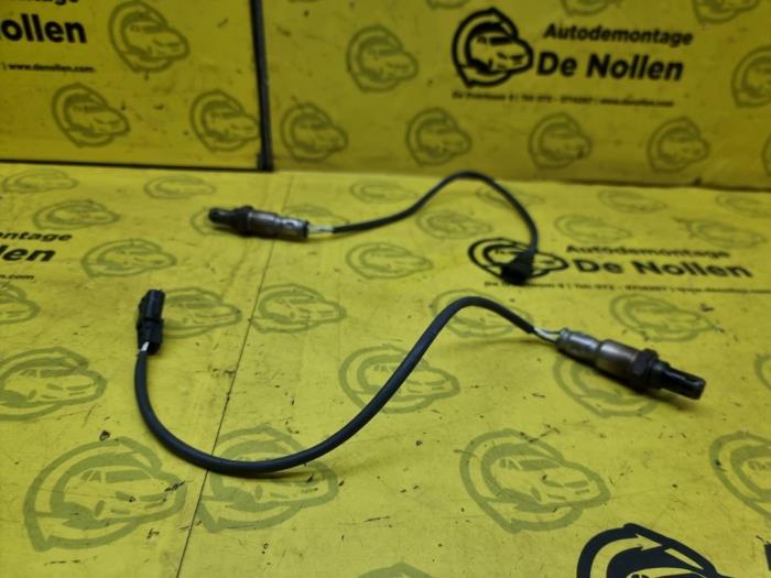 Gebruikte Lambda Sonde Renault Twingo II (CN) 1.2 16V Prijs € 50,00 Margeregeling aangeboden door autodemontage denollen