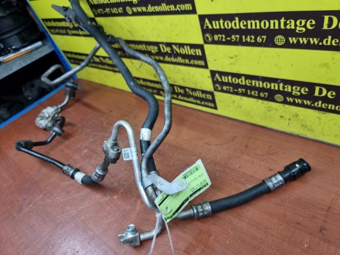 Gebruikte Oliedruk Leiding BMW M5 (F10) M550d 3.0 xDrive 24V Prijs € 100,00 Margeregeling aangeboden door autodemontage denollen