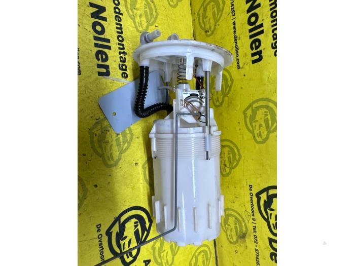 Gebruikte Tank element Pomp Renault Master III (EV/HV/UV/VA/VB/VD/VF/VG/VJ) 2.3 dCi 145 16V FWD Prijs op aanvraag aangeboden door autodemontage denollen