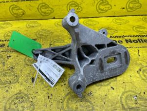 Gebruikte Motorsteun Mini Countryman (R60) 2.0 Cooper SD 16V ALL4 Prijs € 25,00 Margeregeling aangeboden door de Nollen autorecycling