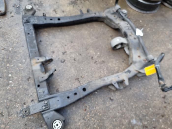 Subframe van een Opel Insignia 1.6 CDTI 16V 2016