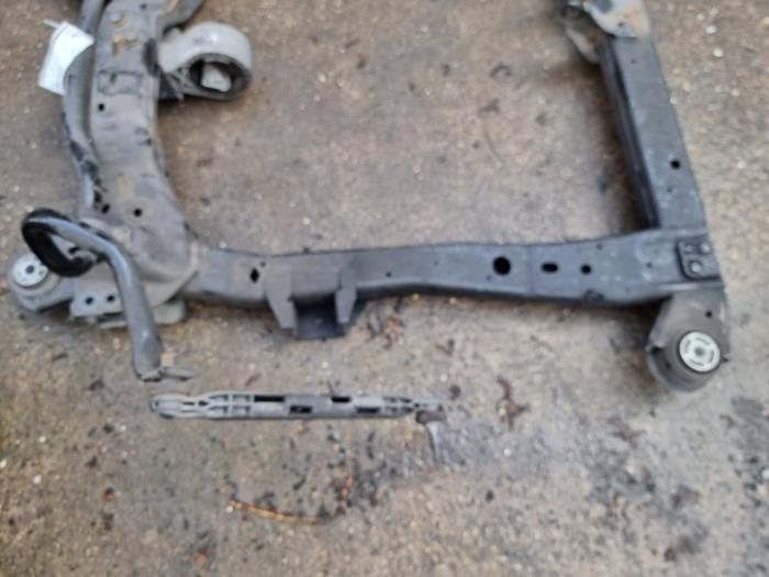 Subframe van een Opel Insignia 1.6 CDTI 16V 2016