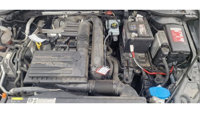 Gebruikte Versnellingsbak Seat Leon SC (5FC) Prijs € 600,00 Margeregeling aangeboden door autodemontage denollen