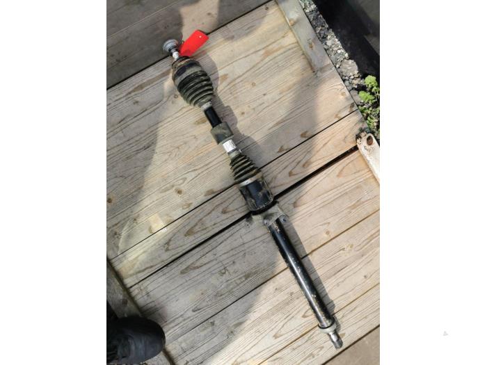 Aandrijfas rechts-voor van een MINI Mini (F56) 2.0 16V Cooper S 2016