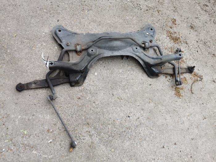Gebruikte Subframe Fiat Panda (169) 1.2 Fire Prijs € 100,00 Margeregeling aangeboden door autodemontage denollen