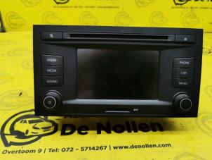 Gebruikte Radio CD Speler Seat Leon (5FB) 1.2 TSI Ecomotive 16V Prijs € 235,00 Margeregeling aangeboden door de Nollen autorecycling