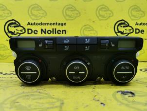 Gebruikte Kachel Bedieningspaneel Volkswagen Golf V (1K1) 2.0 GTI 16V Prijs € 49,99 Margeregeling aangeboden door de Nollen autorecycling