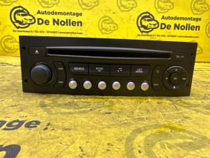 Gebruikte Radio CD Speler Citroen C3 (SC) 1.0 Vti 68 12V Prijs op aanvraag aangeboden door de Nollen autorecycling