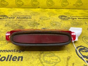 Gebruikte Extra Remlicht midden Mazda 3 (BK12) 1.6i 16V Prijs € 20,00 Margeregeling aangeboden door de Nollen autorecycling