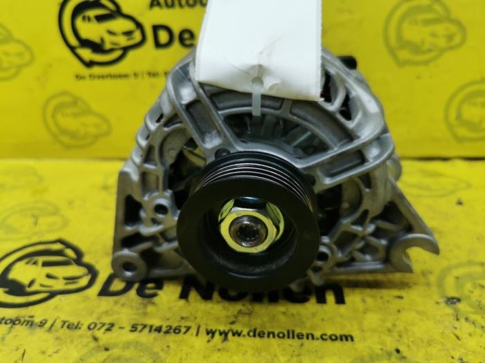 Gebruikte Dynamo Volkswagen Passat (3B2) 1.6 Prijs € 50,00 Margeregeling aangeboden door autodemontage denollen