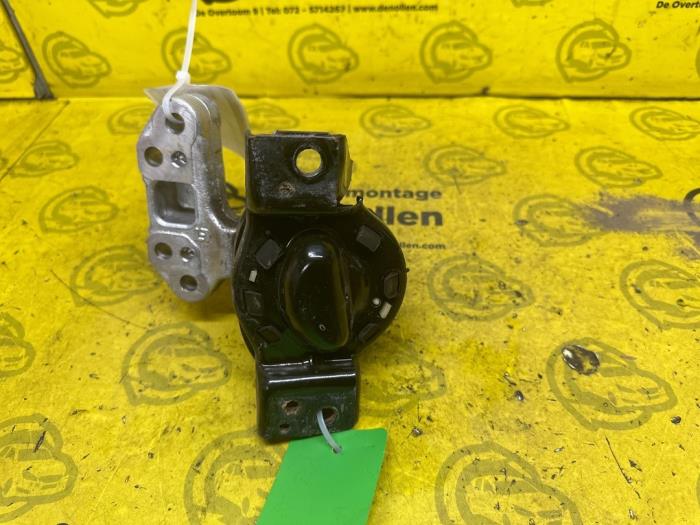 Motorsteun van een Peugeot 208 I (CA/CC/CK/CL) 1.4 16V 2012