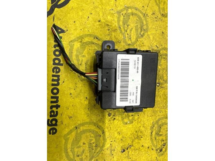 Gebruikte Computer Verlichting Opel Adam 1.2 16V Prijs € 37,50 Margeregeling aangeboden door autodemontage denollen