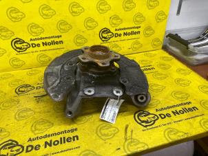 Gebruikte Fusee links-achter BMW 5 serie (G30) 530d 3.0 TwinPower Turbo 24V Prijs op aanvraag aangeboden door de Nollen autorecycling