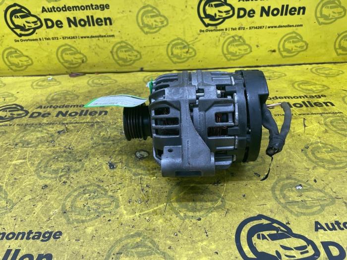 Gebruikte Dynamo Rover 75 2.5 V6 24V Charme Prijs € 50,00 Margeregeling aangeboden door autodemontage denollen