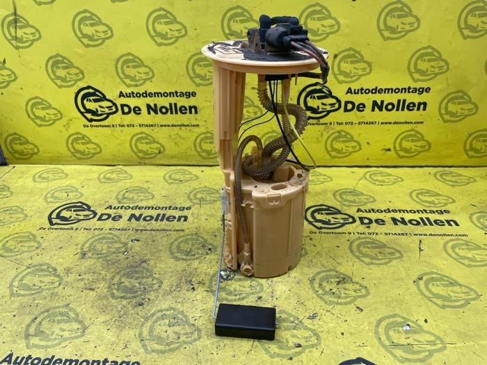 Gebruikte Dieselpomp Volkswagen Crafter 2.5 TDI 30/32/35 Prijs € 75,00 Margeregeling aangeboden door autodemontage denollen