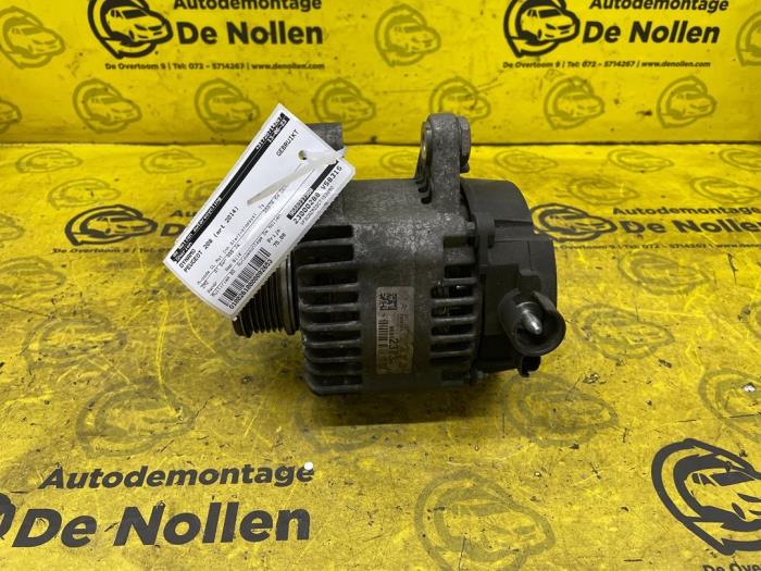 Gebruikte Dynamo Peugeot 208 I (CA/CC/CK/CL) 1.0 Vti 12V PureTech Prijs € 75,00 Margeregeling aangeboden door autodemontage denollen