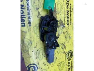 Gebruikte Cabriodak Motor Mini Mini Convertible (F57) 2.0 16V Cooper S Prijs € 250,00 Margeregeling aangeboden door de Nollen autorecycling