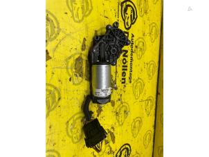 Gebruikte Schuifdak Motor Mini Mini Convertible (F57) 2.0 16V Cooper S Prijs € 200,00 Margeregeling aangeboden door de Nollen autorecycling