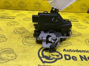 Gebruikte Deurslot Mechaniek 4Deurs links-voor Audi A2 (8Z0) 1.4 TDI Prijs € 27,95 Margeregeling aangeboden door de Nollen autorecycling