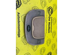 Gebruikte Binnenverlichting achter Mercedes S (W220) 3.2 S-320 CDI 24V Prijs € 24,95 Margeregeling aangeboden door de Nollen autorecycling