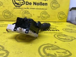 Gebruikte Pinker Schakelaar Opel Agila (B) 1.2 16V LPG Prijs € 29,95 Margeregeling aangeboden door de Nollen autorecycling