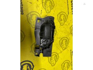 Gebruikte Portiergreep 2Deurs links Peugeot RCZ (4J) 1.6 16V THP Prijs € 25,00 Margeregeling aangeboden door de Nollen autorecycling