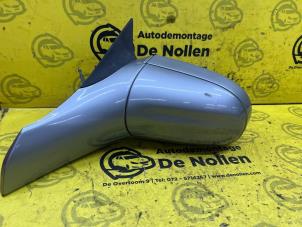 Gebruikte Spiegel Buiten links Opel Corsa B (73/78/79) 1.4i Prijs € 25,00 Margeregeling aangeboden door de Nollen autorecycling
