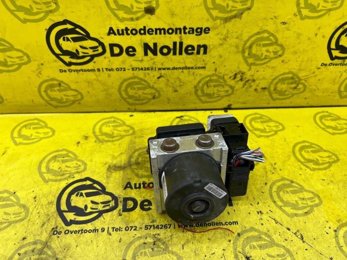 Gebruikte ABS Pomp Ford Focus C-Max 1.8 16V Prijs € 38,00 Margeregeling aangeboden door autodemontage denollen