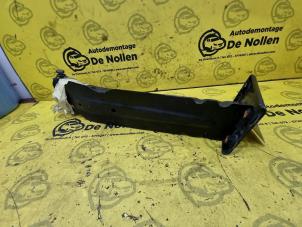 Gebruikte Frontbalk Fiat 500 (312) 1.2 Prijs € 40,00 Margeregeling aangeboden door de Nollen autorecycling