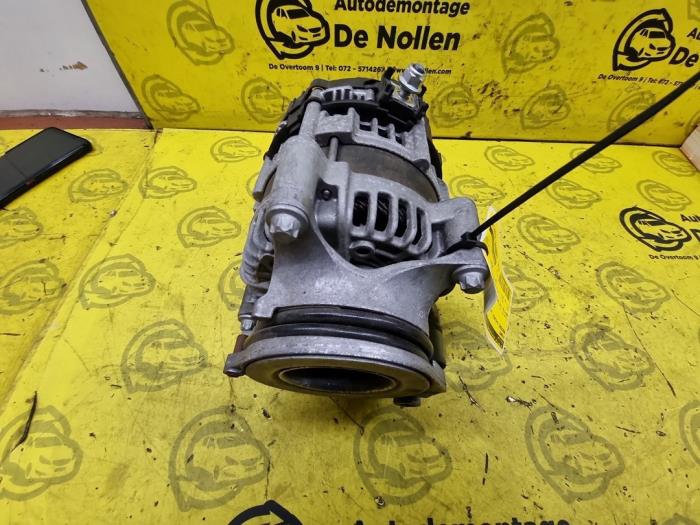 Gebruikte Dynamo Mercedes A (177.0) 1.3 A-200 Turbo 16V Prijs € 225,00 Margeregeling aangeboden door autodemontage denollen