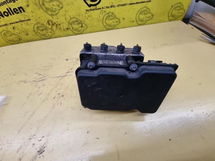 Gebruikte ABS Pomp Peugeot 107 1.0 12V Prijs € 48,00 Margeregeling aangeboden door autodemontage denollen
