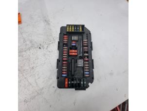 Gebruikte Zekeringkast BMW 1 serie (F21) 116i 1.6 16V Prijs € 25,00 Margeregeling aangeboden door de Nollen autorecycling