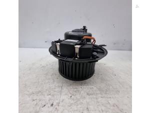 Gebruikte Chaufage Ventilatiemotor Volkswagen Tiguan (5N1/2) 2.0 TSI 16V 4Motion Prijs € 75,00 Margeregeling aangeboden door de Nollen autorecycling