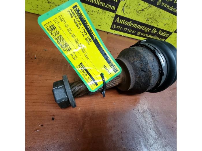 Gebruikte Aandrijfas links-voor Ford Mondeo III 2.0 16V Prijs € 50,00 Margeregeling aangeboden door autodemontage denollen