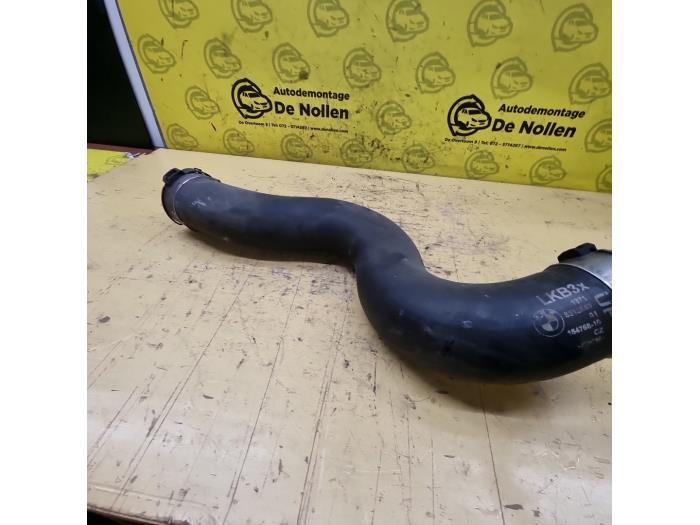 Gebruikte Intercooler Buis BMW 1 serie (F21) 116i 1.5 TwinPower 12V Prijs € 40,00 Margeregeling aangeboden door autodemontage denollen