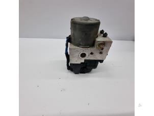 Gebruikte ABS Pomp Nissan Almera (N16) 1.8 16V Prijs € 75,00 Margeregeling aangeboden door de Nollen autorecycling