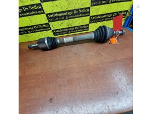 Gebruikte Steekas links-voor Citroen C4 Berline (NC) 1.6 16V VTi Prijs € 40,00 Margeregeling aangeboden door de Nollen autorecycling